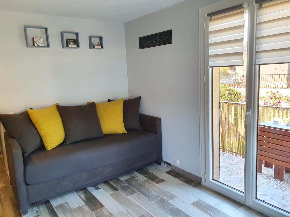 Studio Acces Direct A La Plage La Londe-les-Maures Luaran gambar